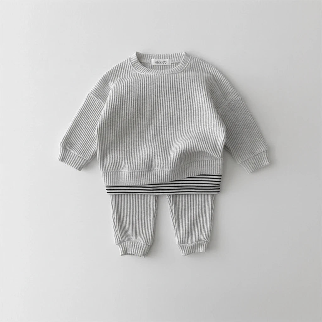 Ensemble sweat et pantalon tricoté