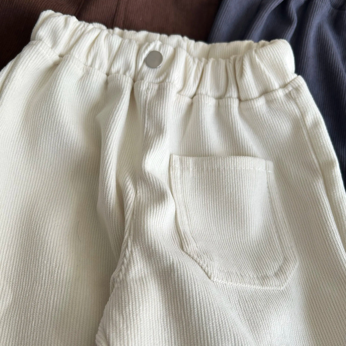 Pantalon ample en velours côtelé